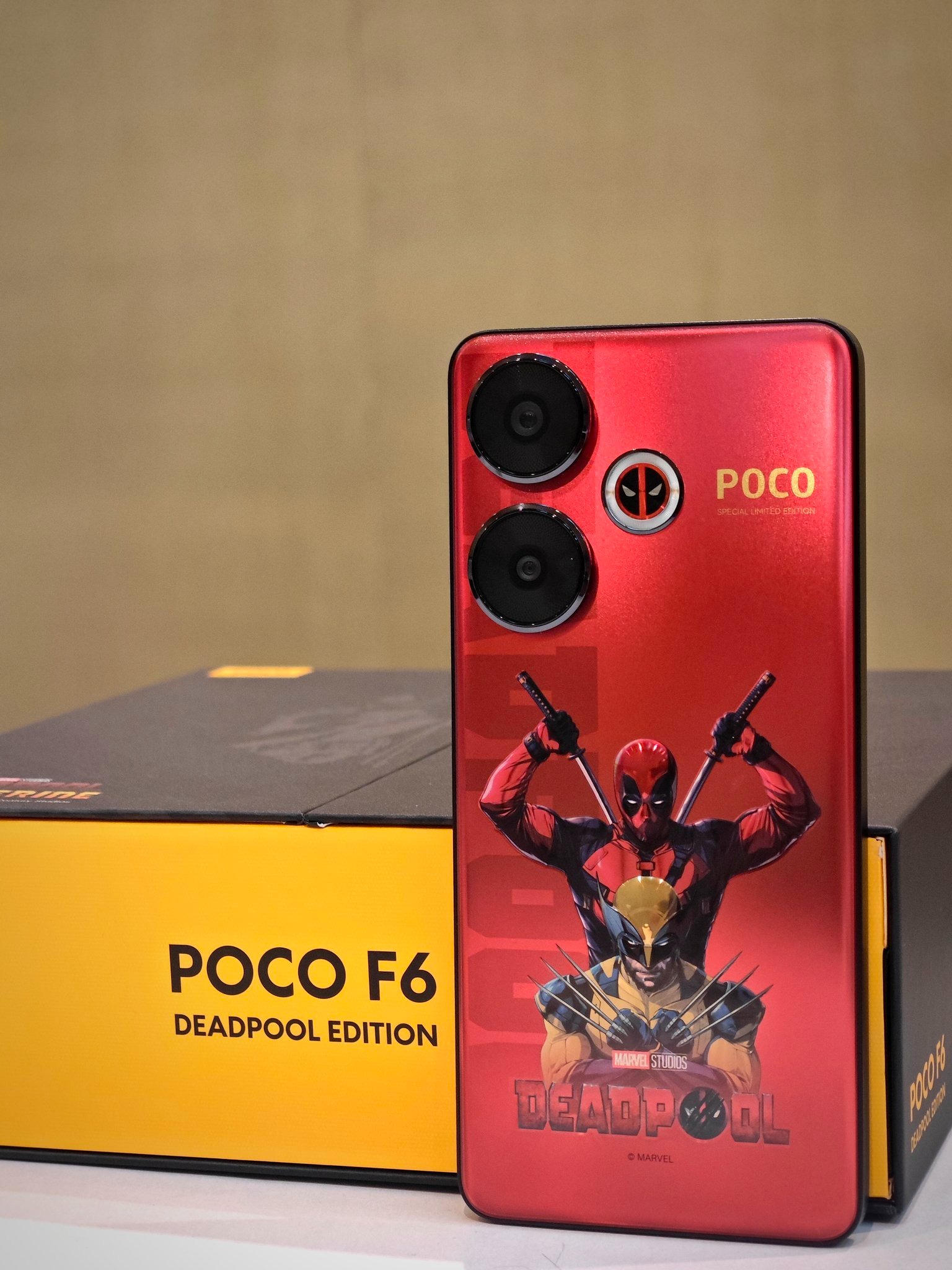 Poco F6 Edisi Deadpool